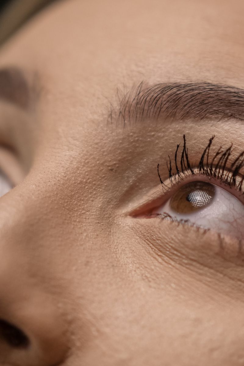 Lash detail